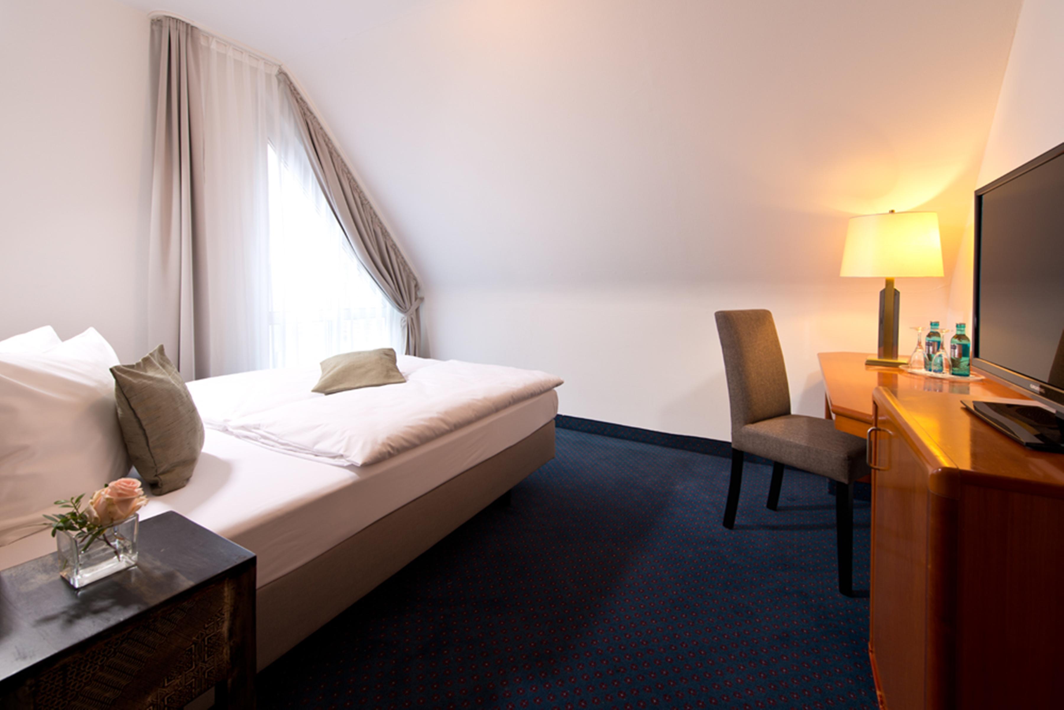 Achat Hotel Neustadt an der Weinstraße 外观 照片