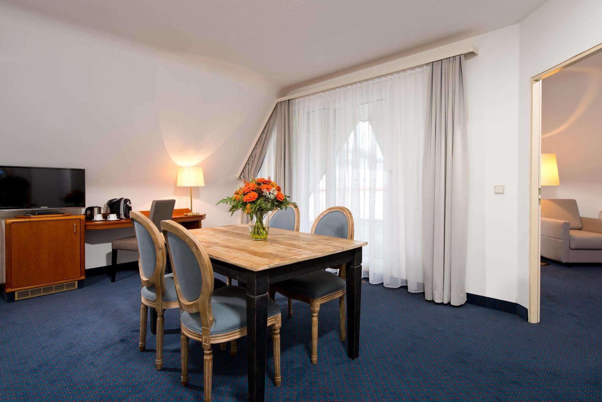 Achat Hotel Neustadt an der Weinstraße 外观 照片